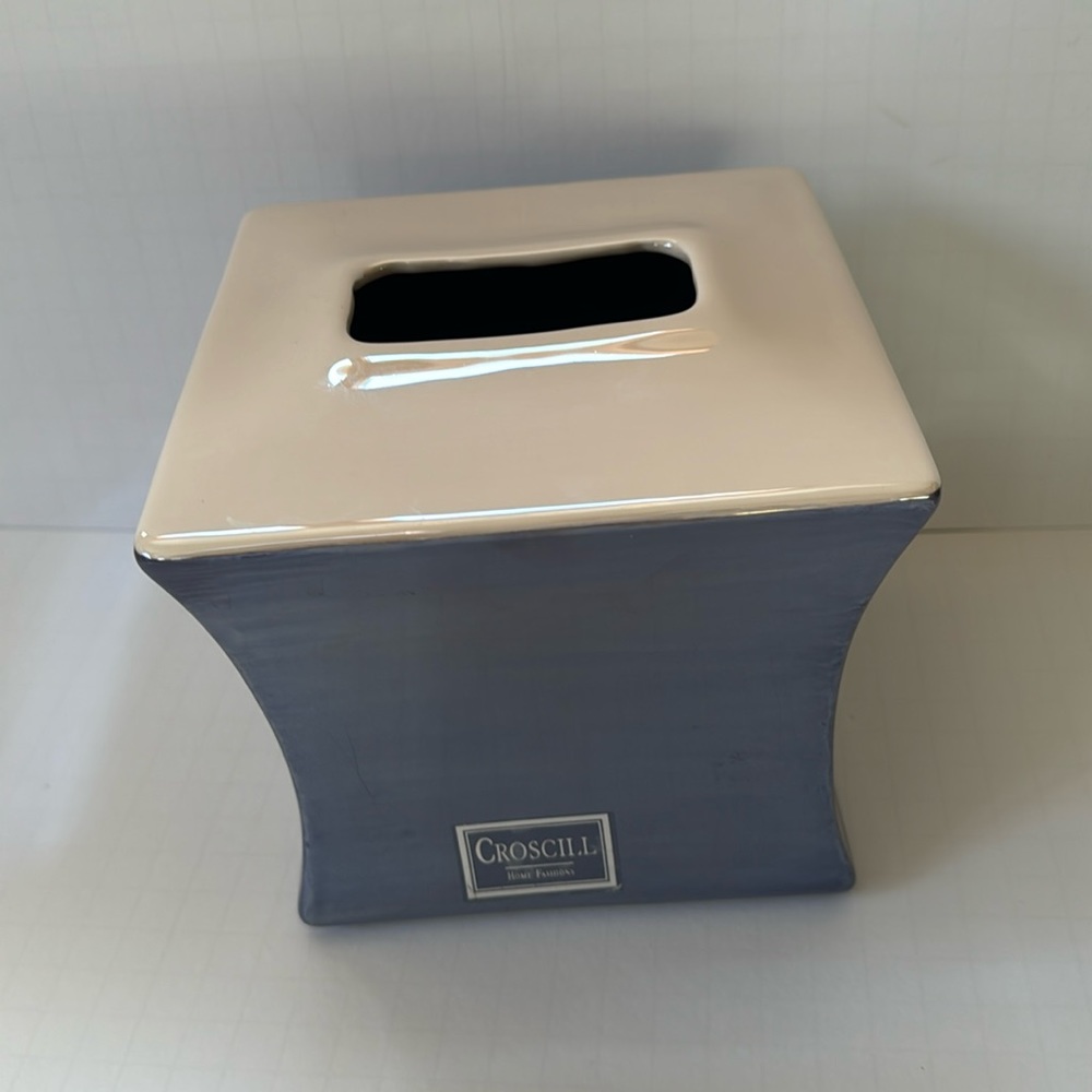 Croscill Kleenex Tissue Cover Cube Purple & Off White Prism Ceramic